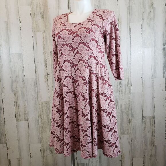 Torrid Brushed Lace Skater Dress Sz 0 - Picture 6 of 10